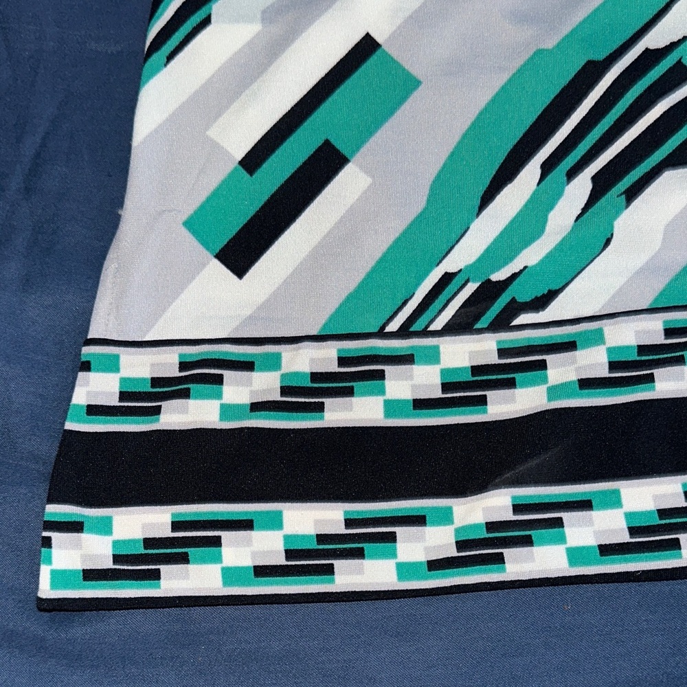 Bcbgmaxazria Stylish Geometric Pattern Dress With… - image 3